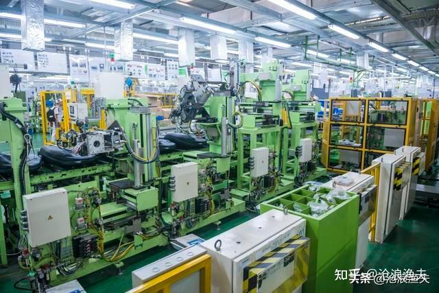 制造业全面取消外资准入限制，推动汽车企业更好地走向世界