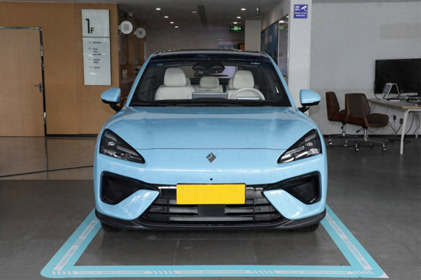 宝骏云海预售价12.18万元起 全系标配高阶智驾