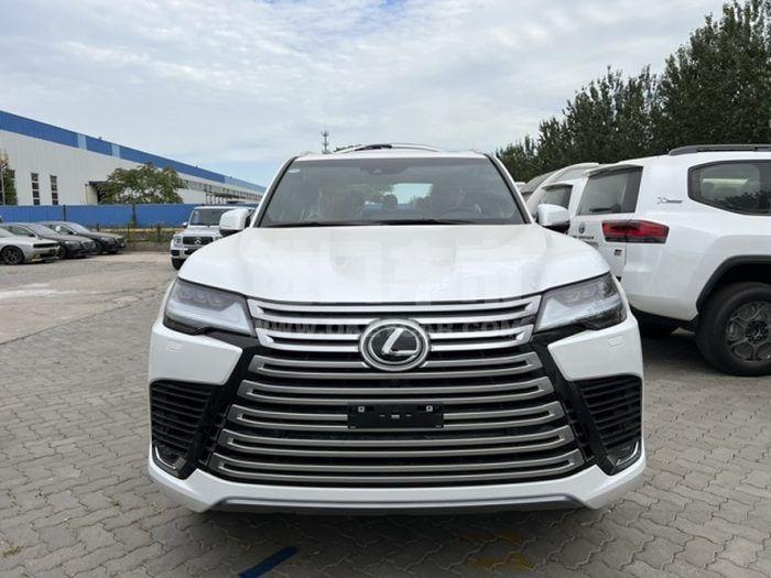 雷克萨斯LX600中东版顶配秒车无豪车税