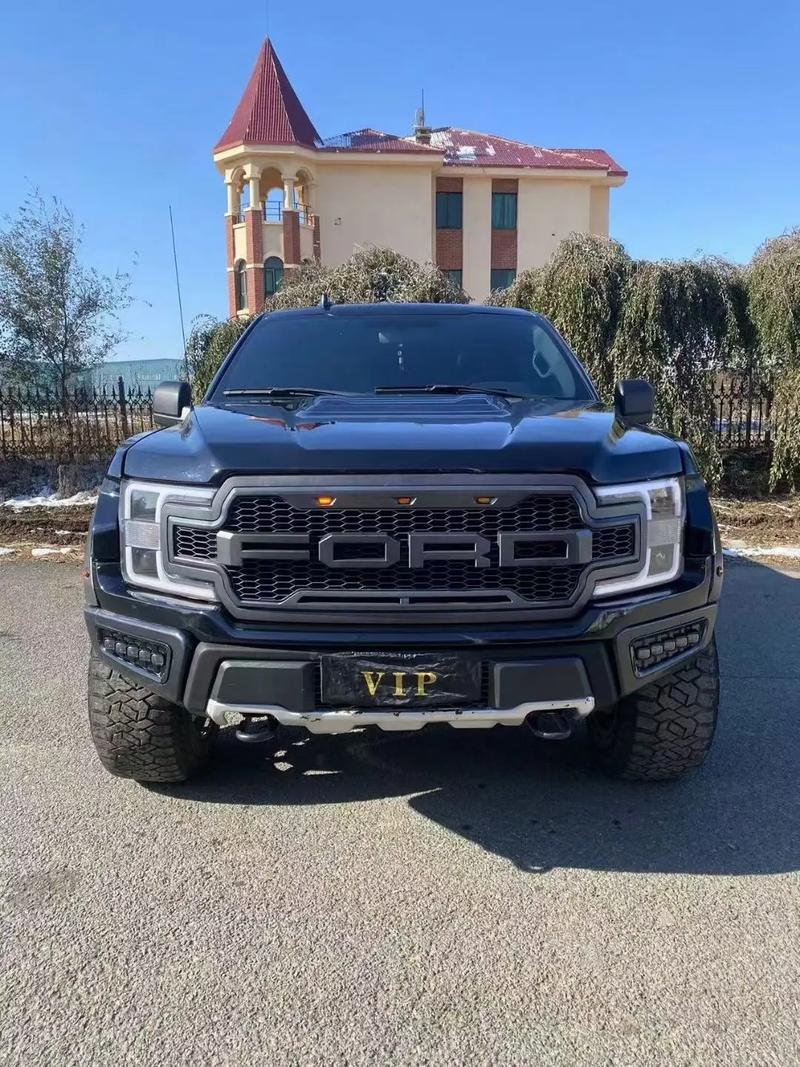 福特猛禽F150高顶7座现车到店内外图解
