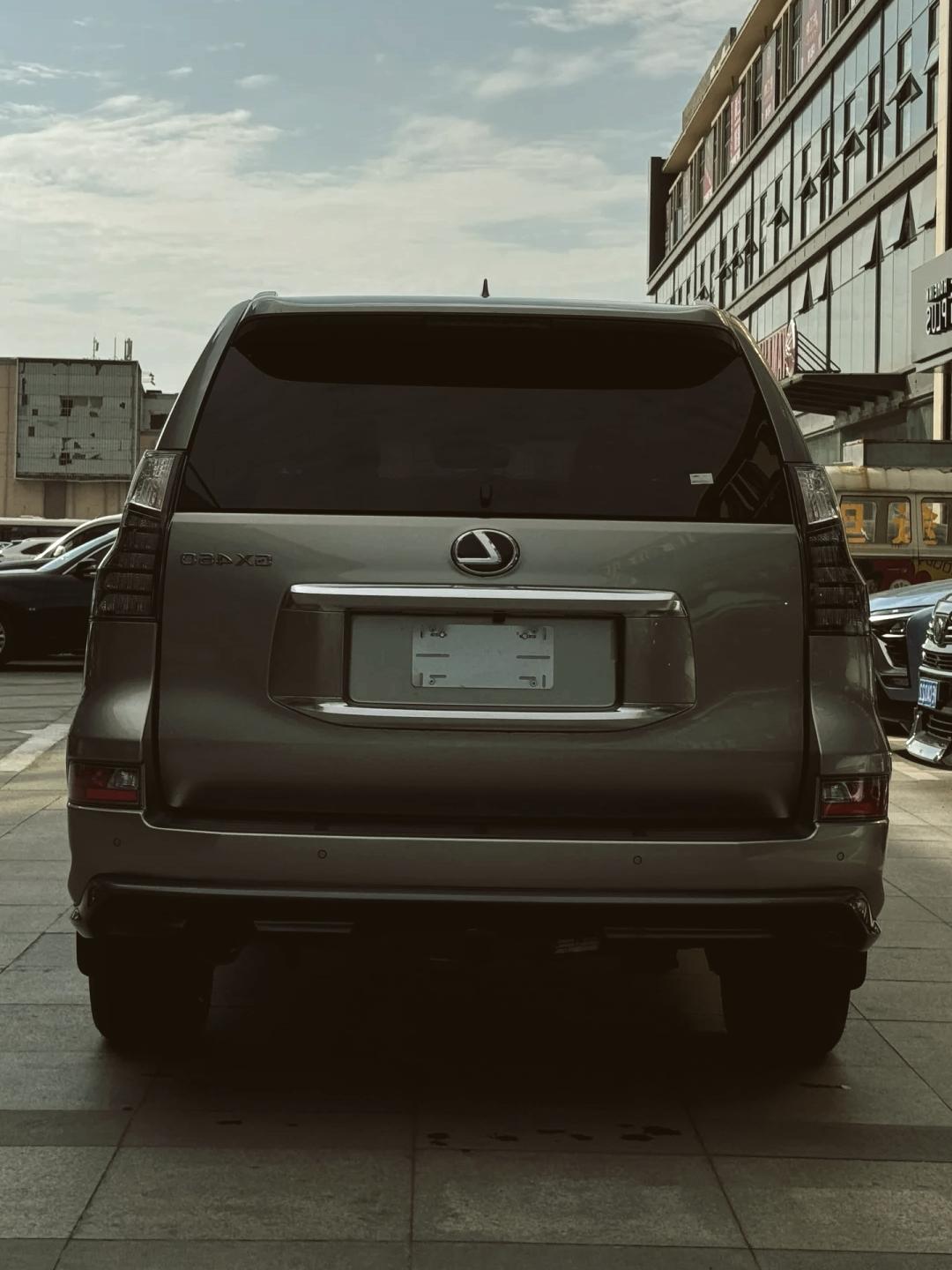2024款雷克萨斯GX460价格跳水钜惠 展厅现车