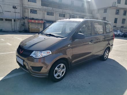 成华风行T5价格6.49万起 优惠高达1.50万