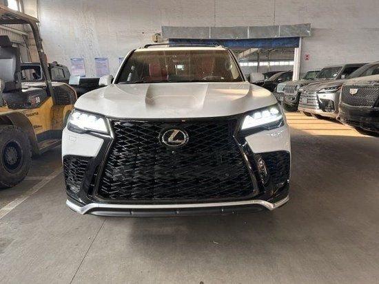 2024款雷克萨斯LX600现车优惠秒杀价