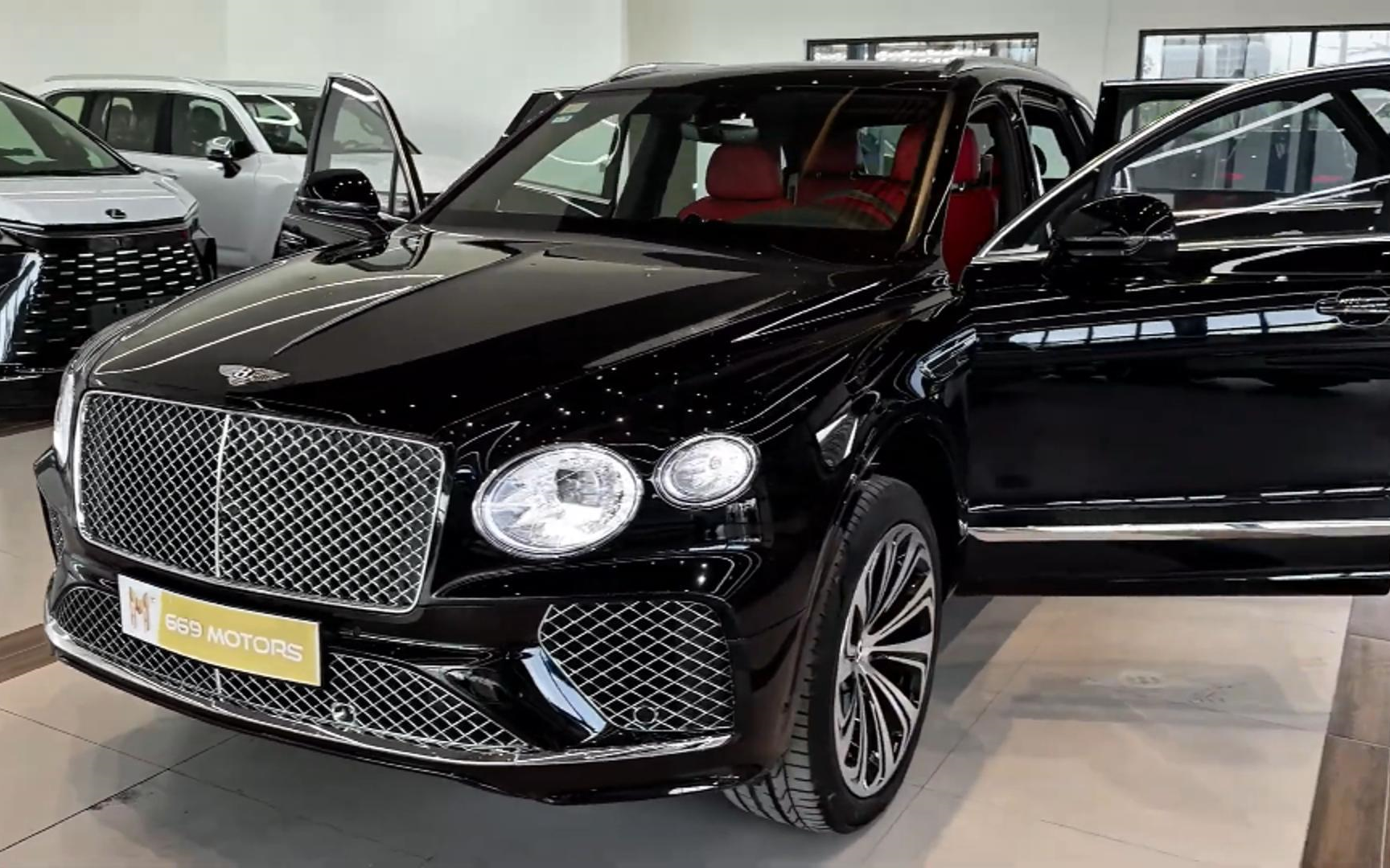 2024款宾利添越优惠售 配置好不好 哪里有现车