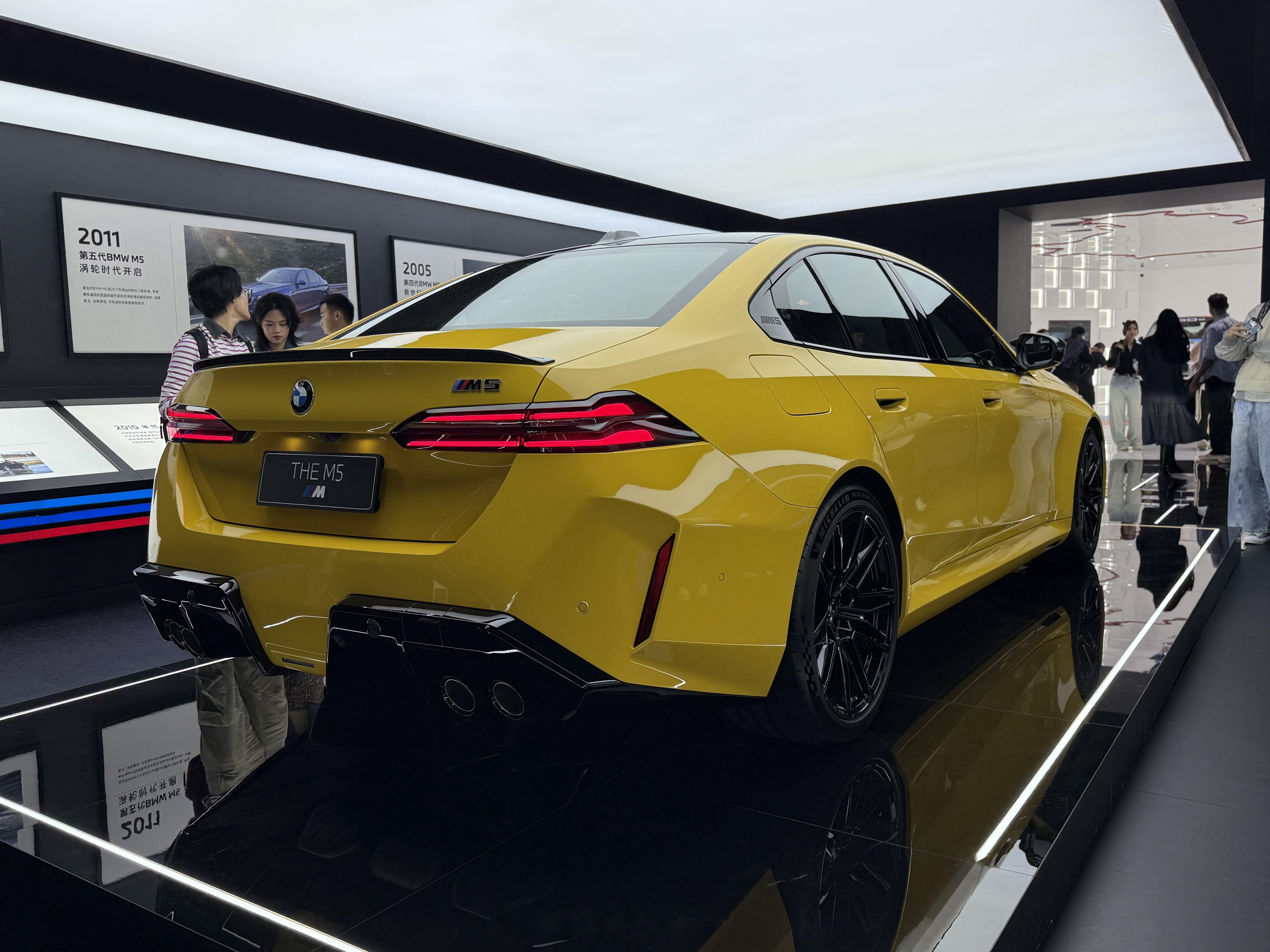 成都宝马M5新能源报价146.89万起 暂无优惠