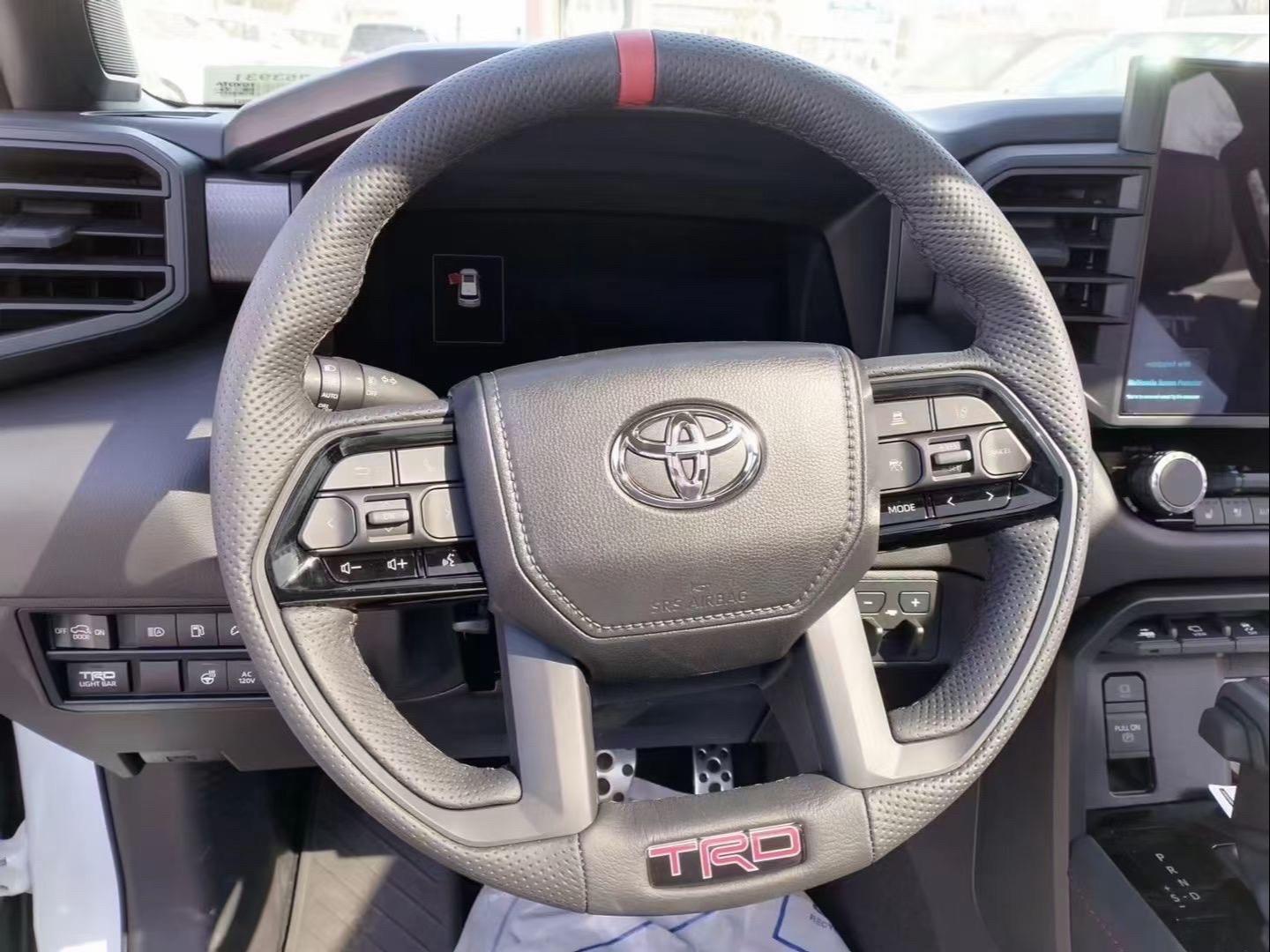 丰田红杉美版报价99万起 欢迎到店试驾