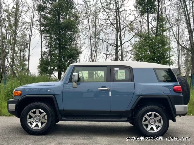 成都平行进口丰田FJ酷路泽中东版部分车型优惠17万