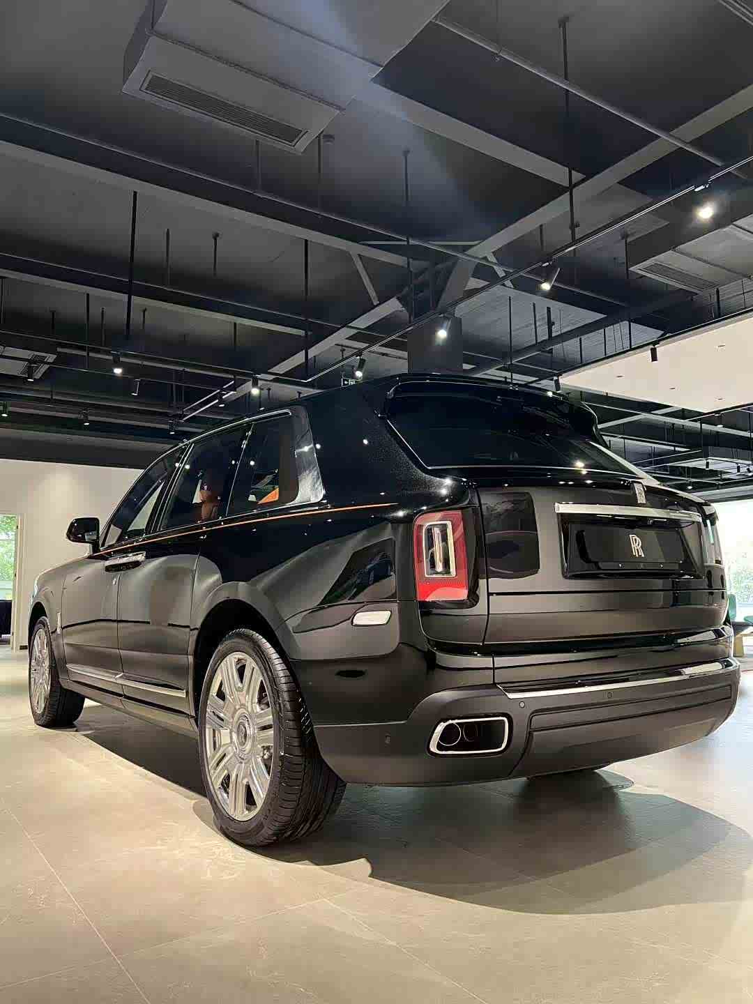 劳斯莱斯库里南限时优惠65万 售全国