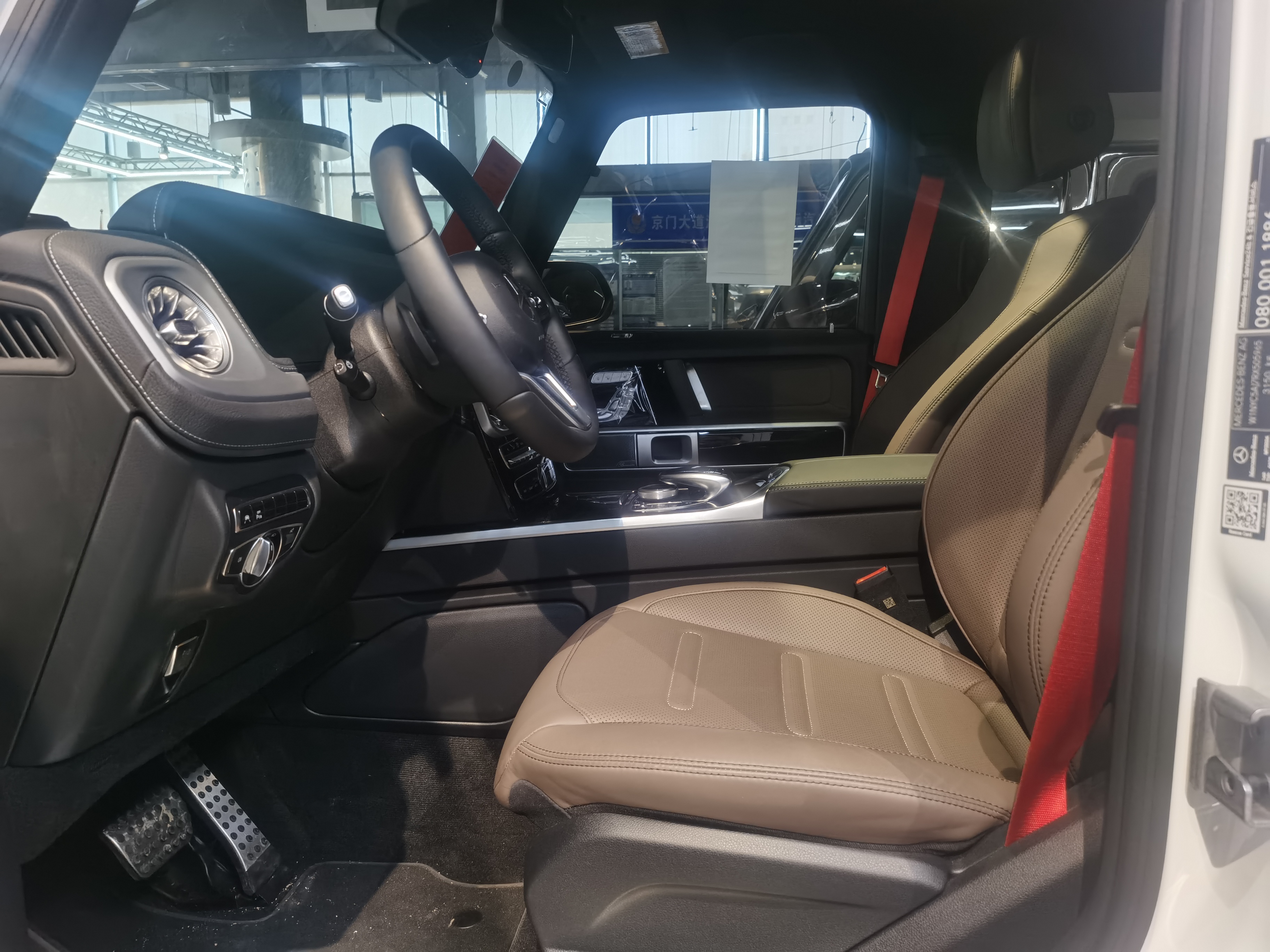 成都奔驰G级欧版价格最低140万起 欢迎到店试驾