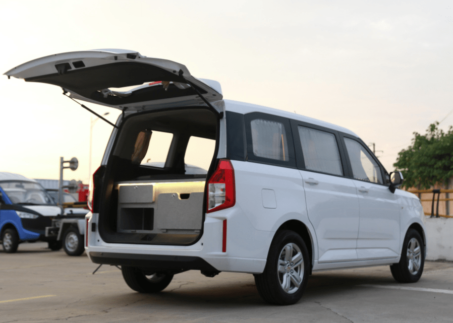 龙泉驿五菱微旅车最低8.88万起售 暂无优惠