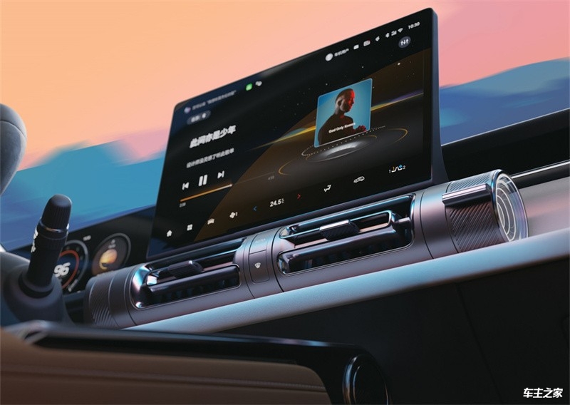 成都影酷降3.00万 最低仅售10.18万