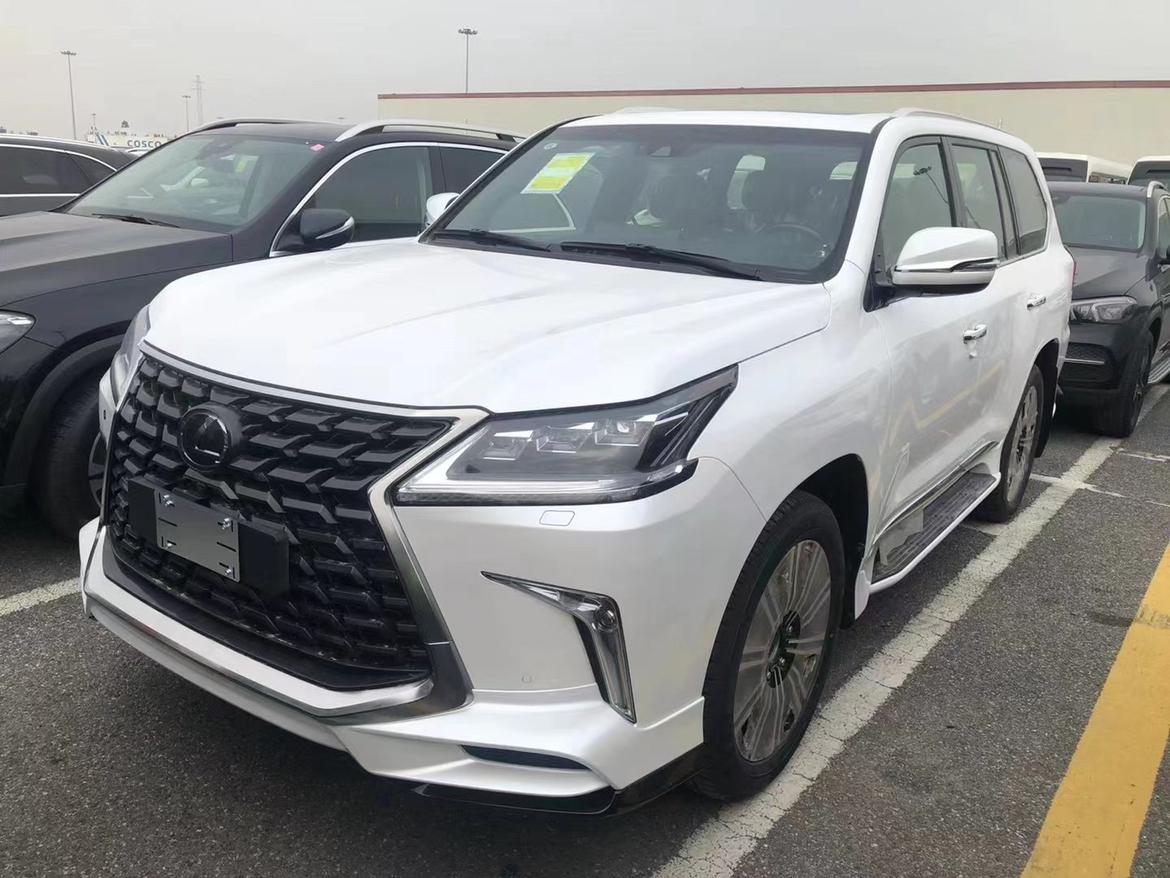 购雷克萨斯LX欧规版享20万优惠 欢迎上门试驾