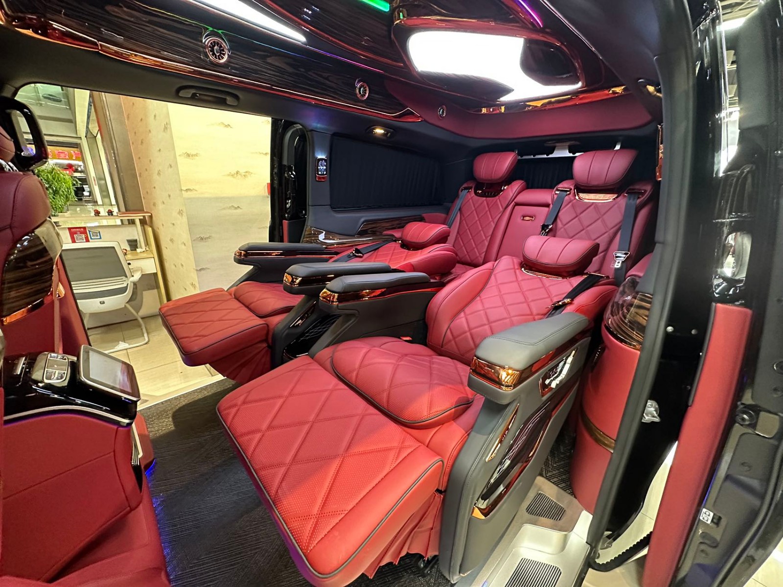 2021新款奔驰V260L商务车，傲旋大白鲨实拍体验测评