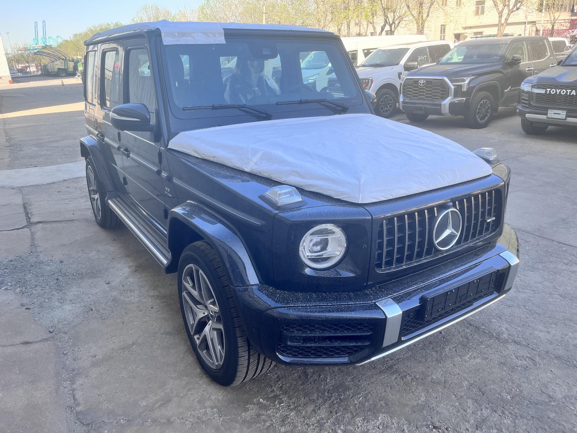 2024款奔驰G63配置提车有惊喜特惠价270万 售全国