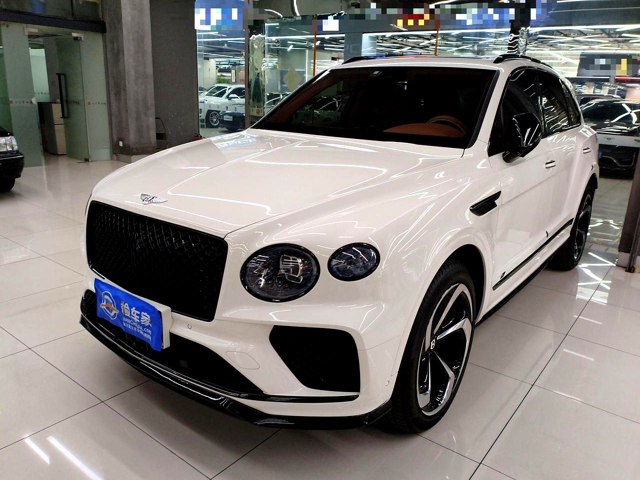 成都宾利添越钜惠73万元 仅203万可入手