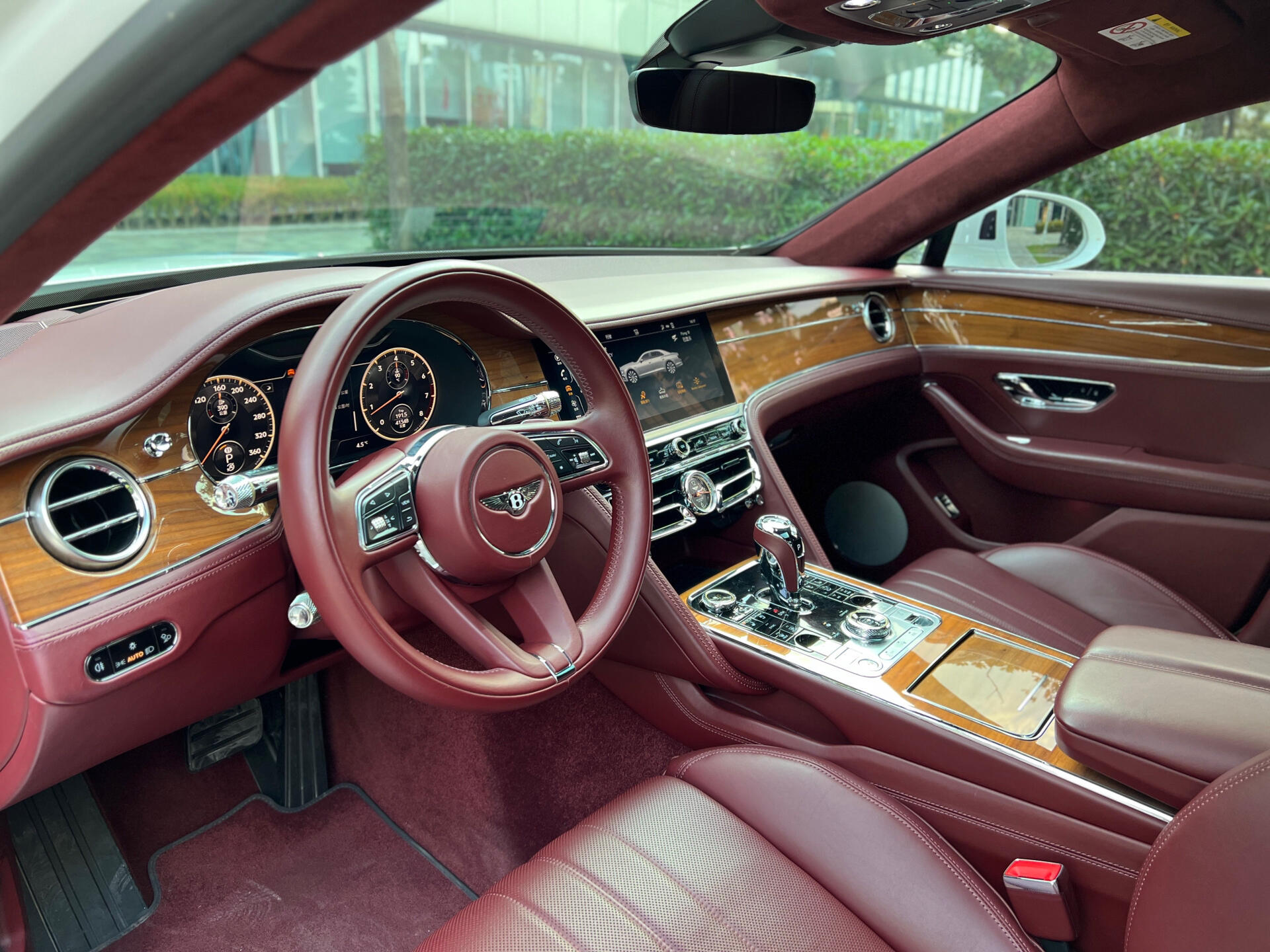 成都宾利飞驰提供试乘试驾 直降84万