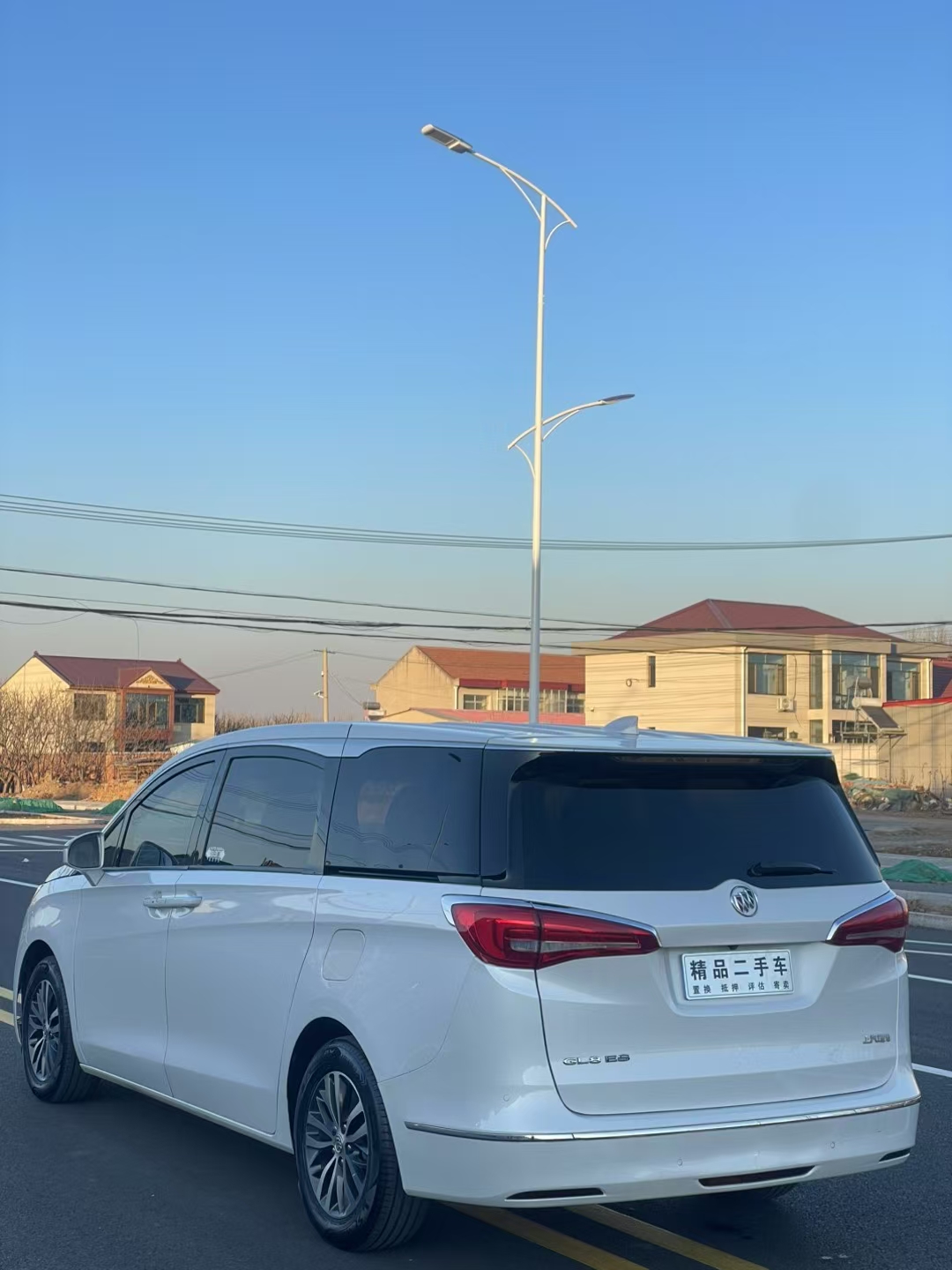 成都别克GL8售价19.99万起 暂无优惠