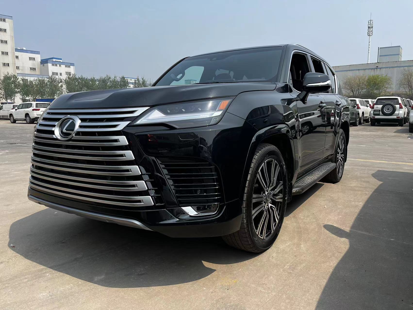 成都雷克萨斯GX中东版最高优惠20万 欢迎试乘试驾