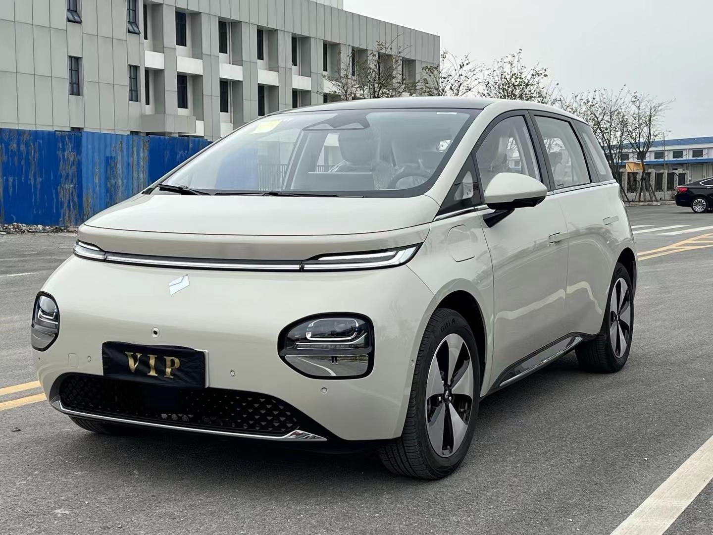 新都宝骏云朵最低9.58万起售 暂无优惠