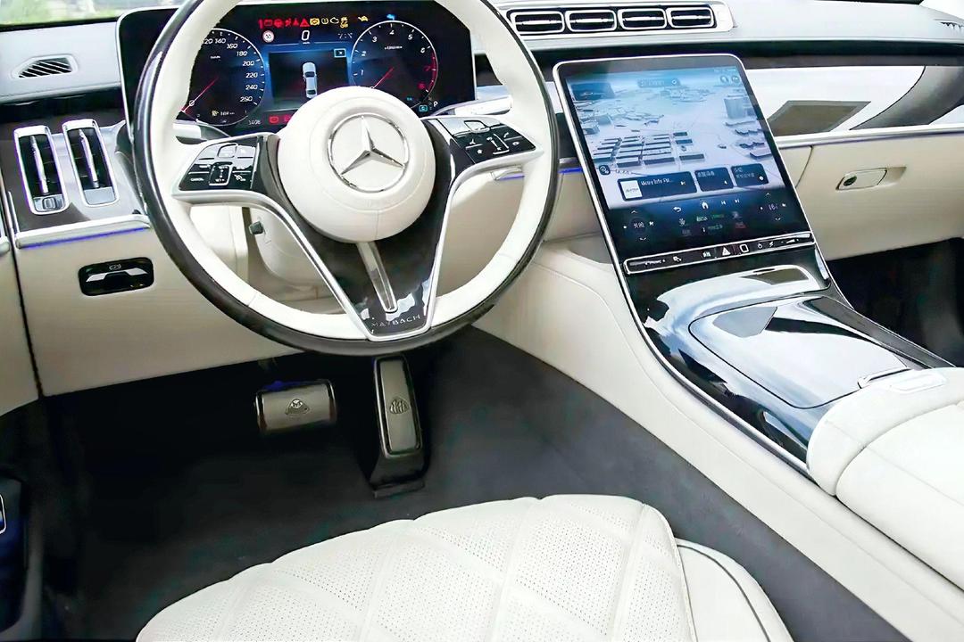 奔驰迈巴赫S级加版降价促销 购车最高优惠40万