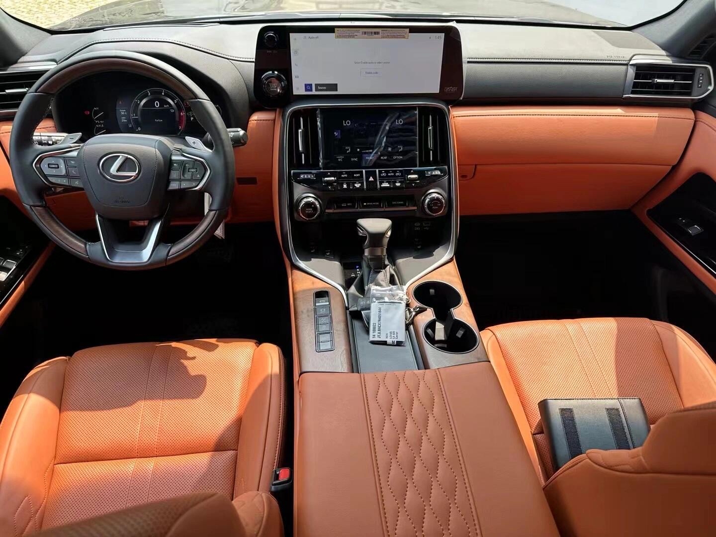 国六加版雷克萨斯LX600 商务大佬的座驾