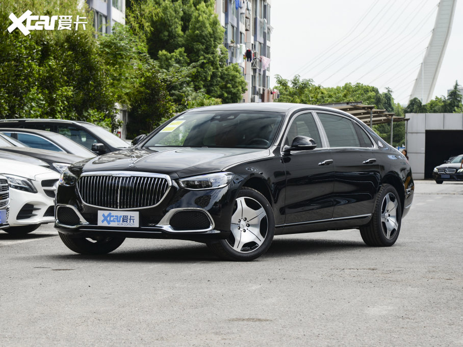 现购迈巴赫S级美版让利直降32万 欢迎到店试驾