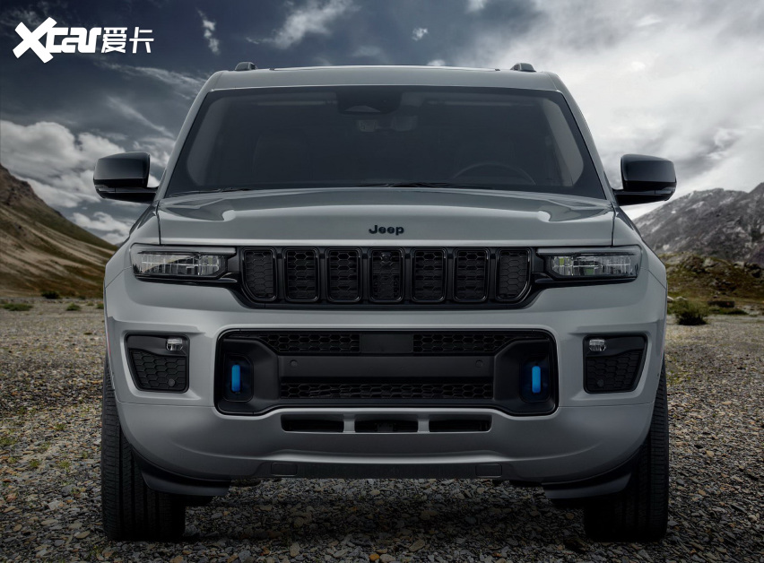 成都大切诺基4xe(进口)优惠32.09万 最低仅售27.90万