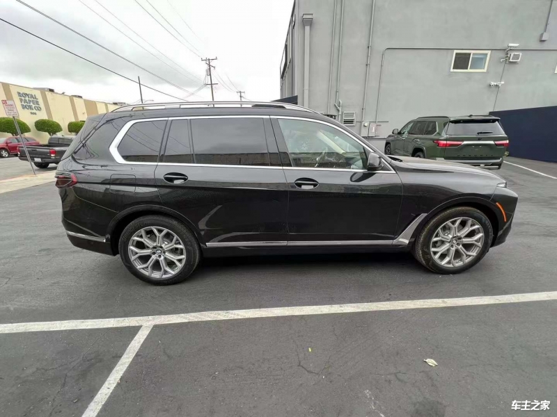 现购宝马X7加版享30万优惠 售全国