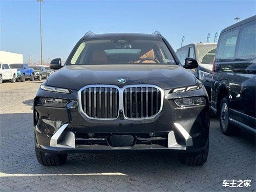 现购宝马X7加版享30万优惠 售全国