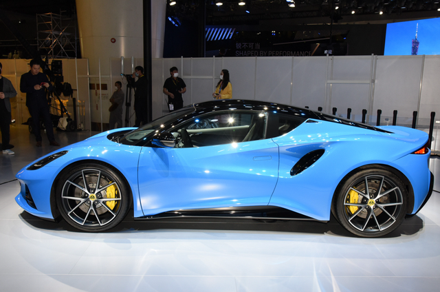 成都EMIRA售价90.28万起 暂无优惠