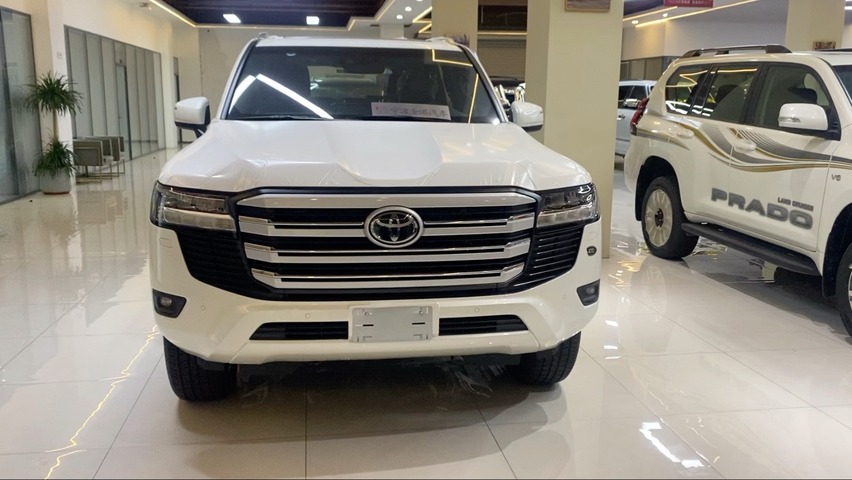 2024款丰田酷路泽LC300现车 现车售全国 可分期