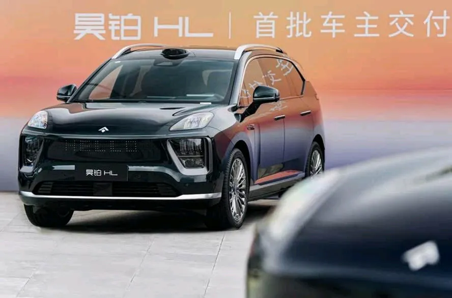 雷诺江铃2025款小麒麟正式上市 售价为3.99-4.39万