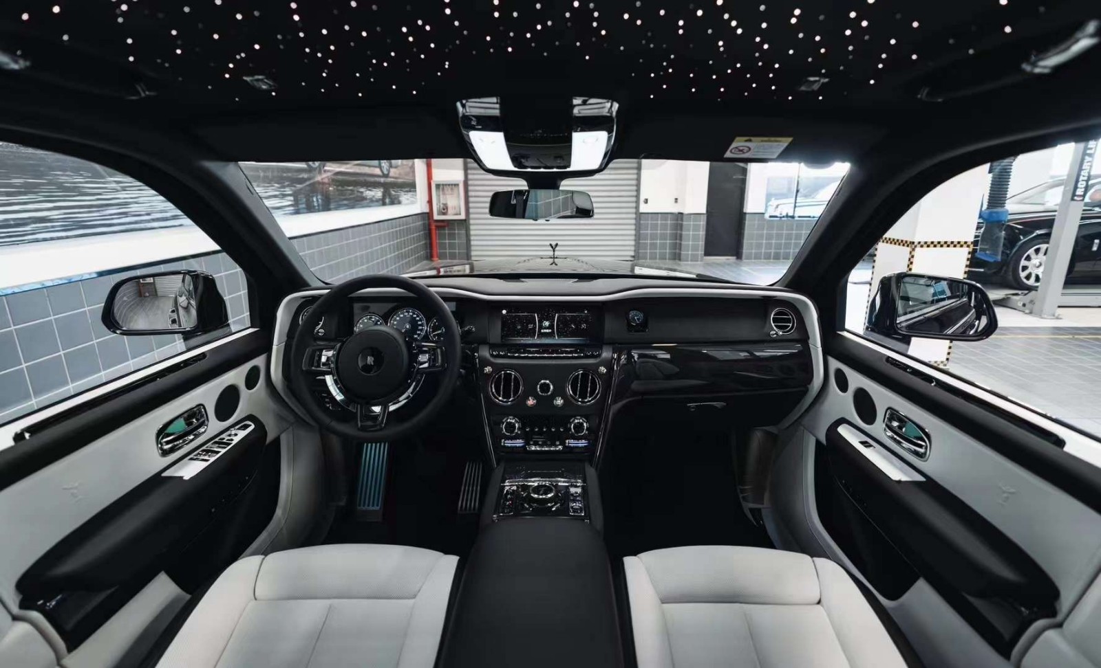 现购库里南享65万优惠 售全国