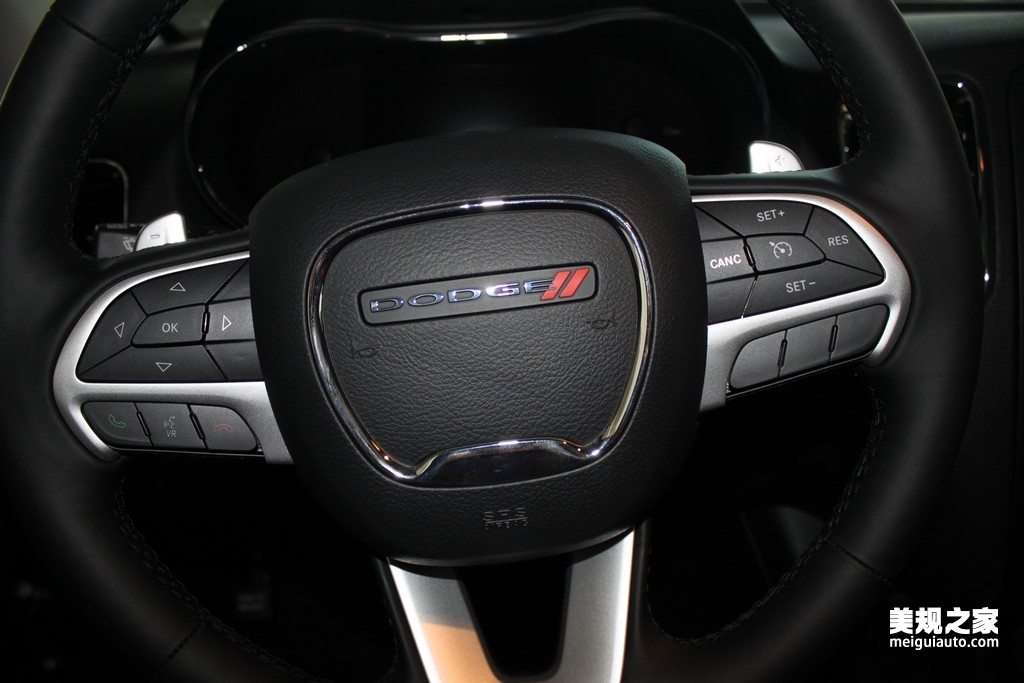 2017杜兰戈加版团购价格61万起 欢迎到店试驾