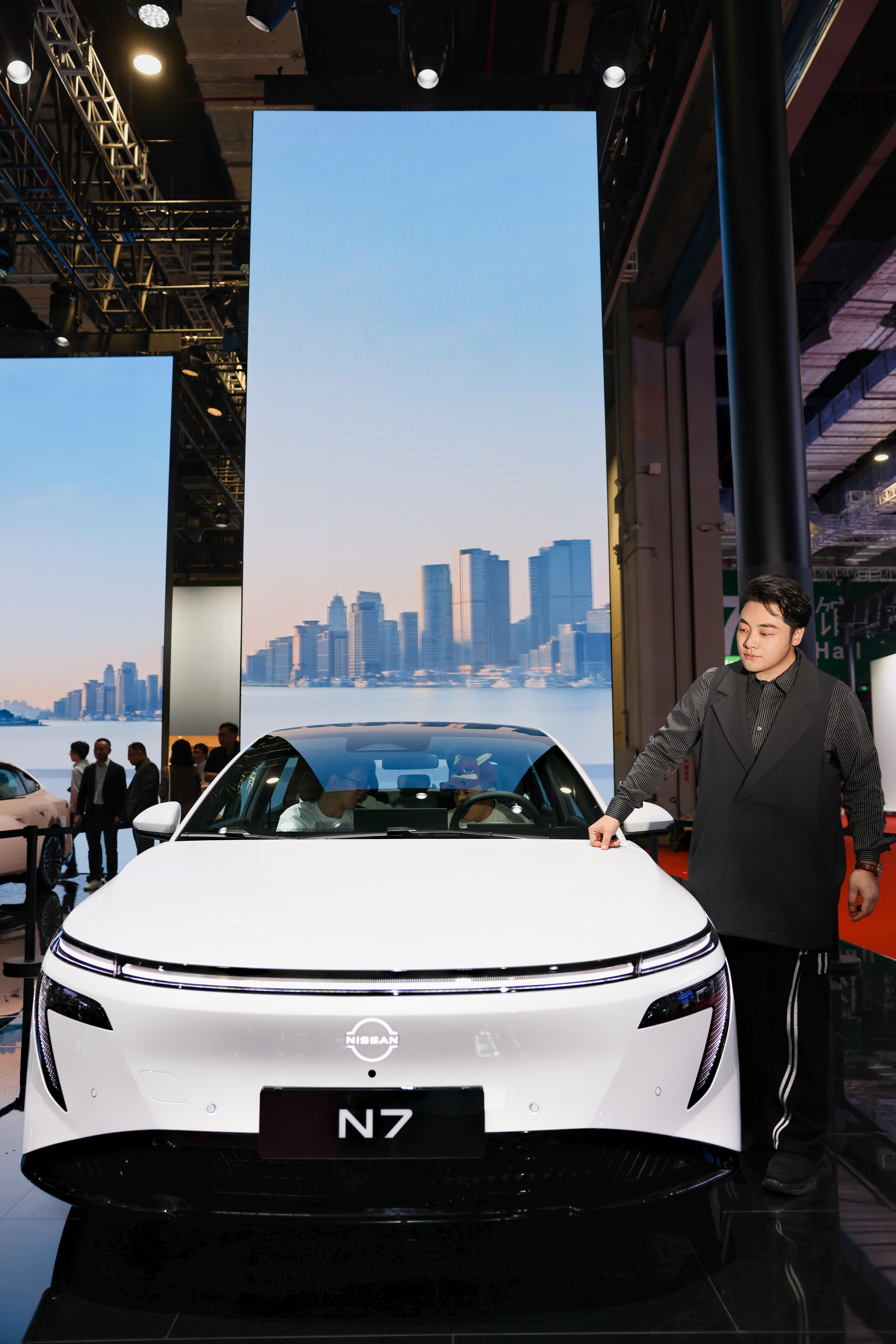 N7，给东风日产“上了一课”？