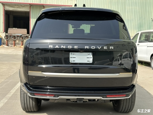 现购路虎揽胜让利促销中 店内让利达20万元