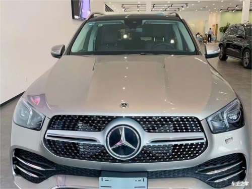2025奔驰GLE级加规版降价12.2万 欢迎到店试驾