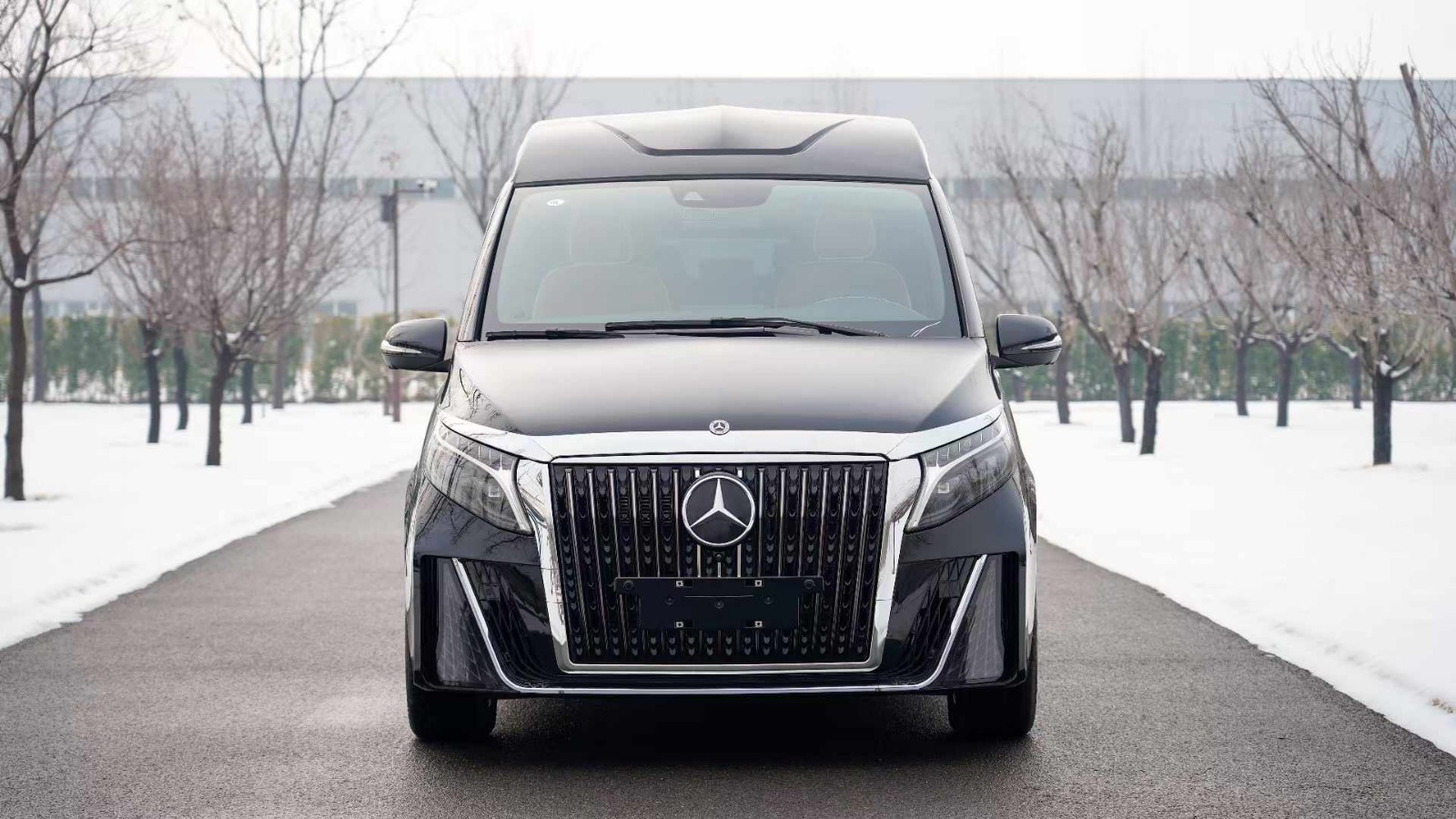 成都奔驰V级限时优惠 目前50万元起售