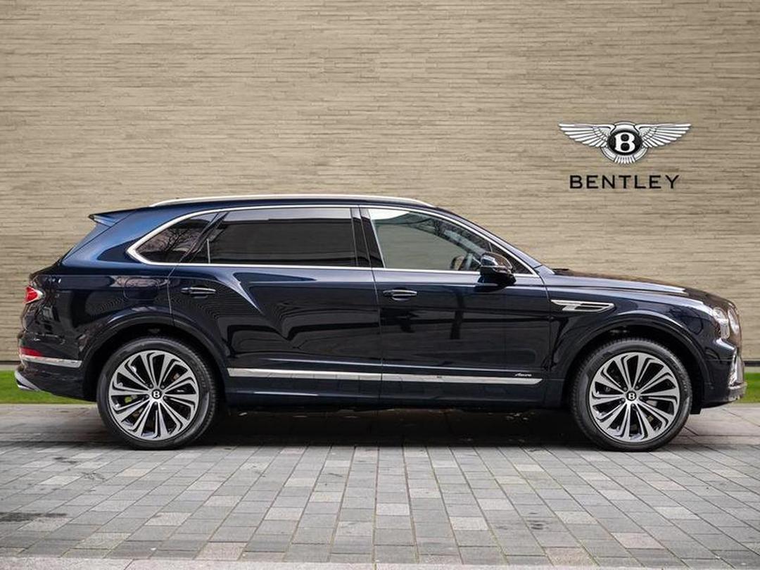 2024款宾利添越改款换代无法用惯性思维欣赏