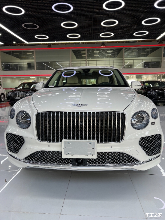 成都宾利添越团购钜惠73万 欢迎前来试驾