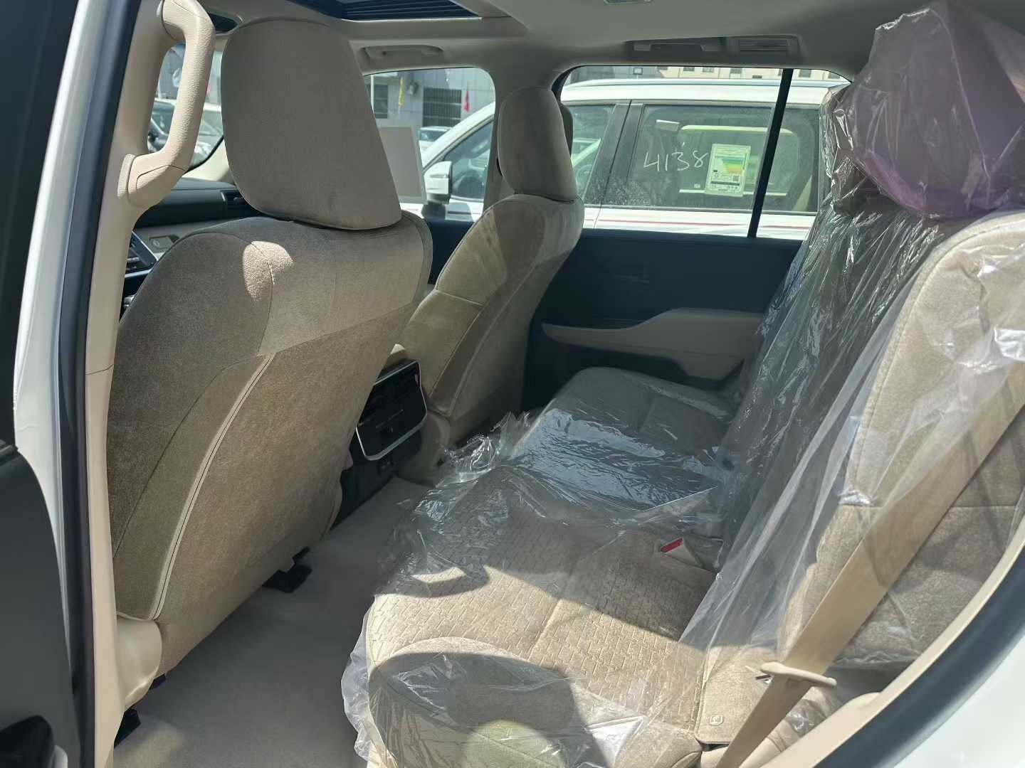 购酷路泽70系列中东版享38.8万优惠 欢迎到店试驾