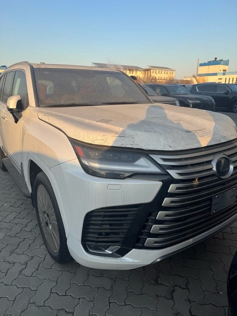 2024雷克萨斯LX中东版最新报价126万起 欢迎到店试驾