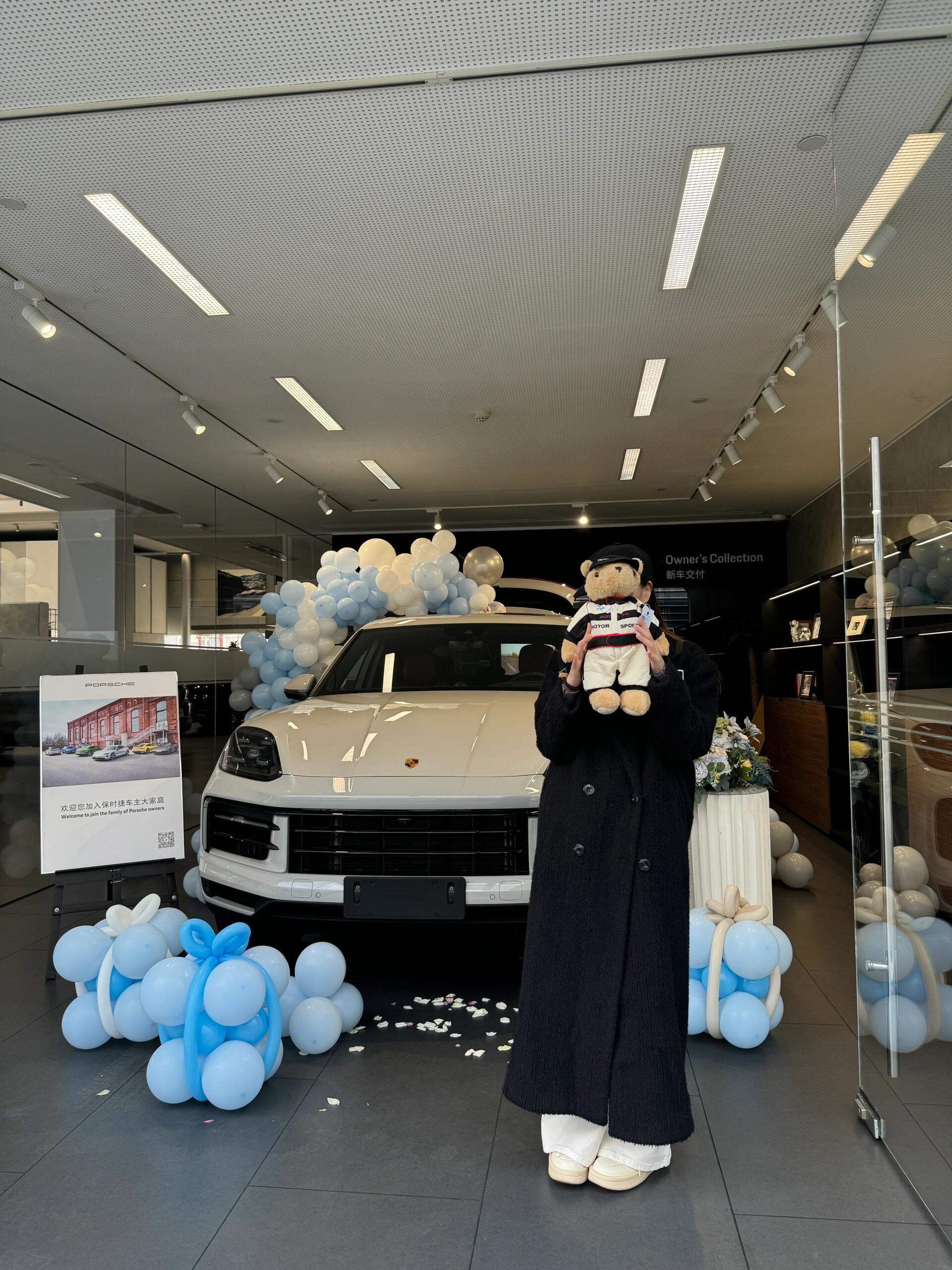 成都Cayenne新能源售价87.80万起 暂无优惠