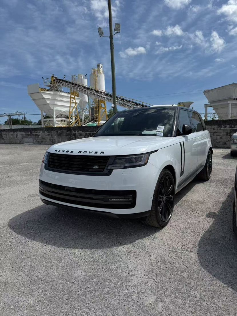 天津华夏安邦豪车揽胜价格优惠20万 欢迎前来试驾