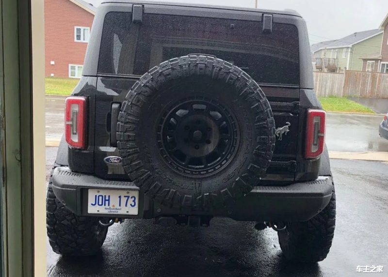 2022征服者墨版降价10万