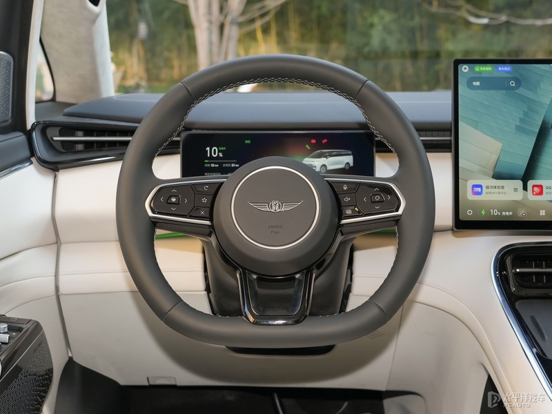 2025广州车展:吉利银河V900首发 搭载增程动力