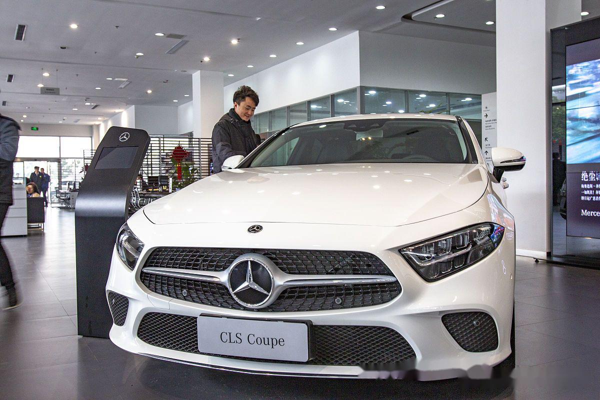 奔驰S级美版促销125万起 欢迎试乘试驾