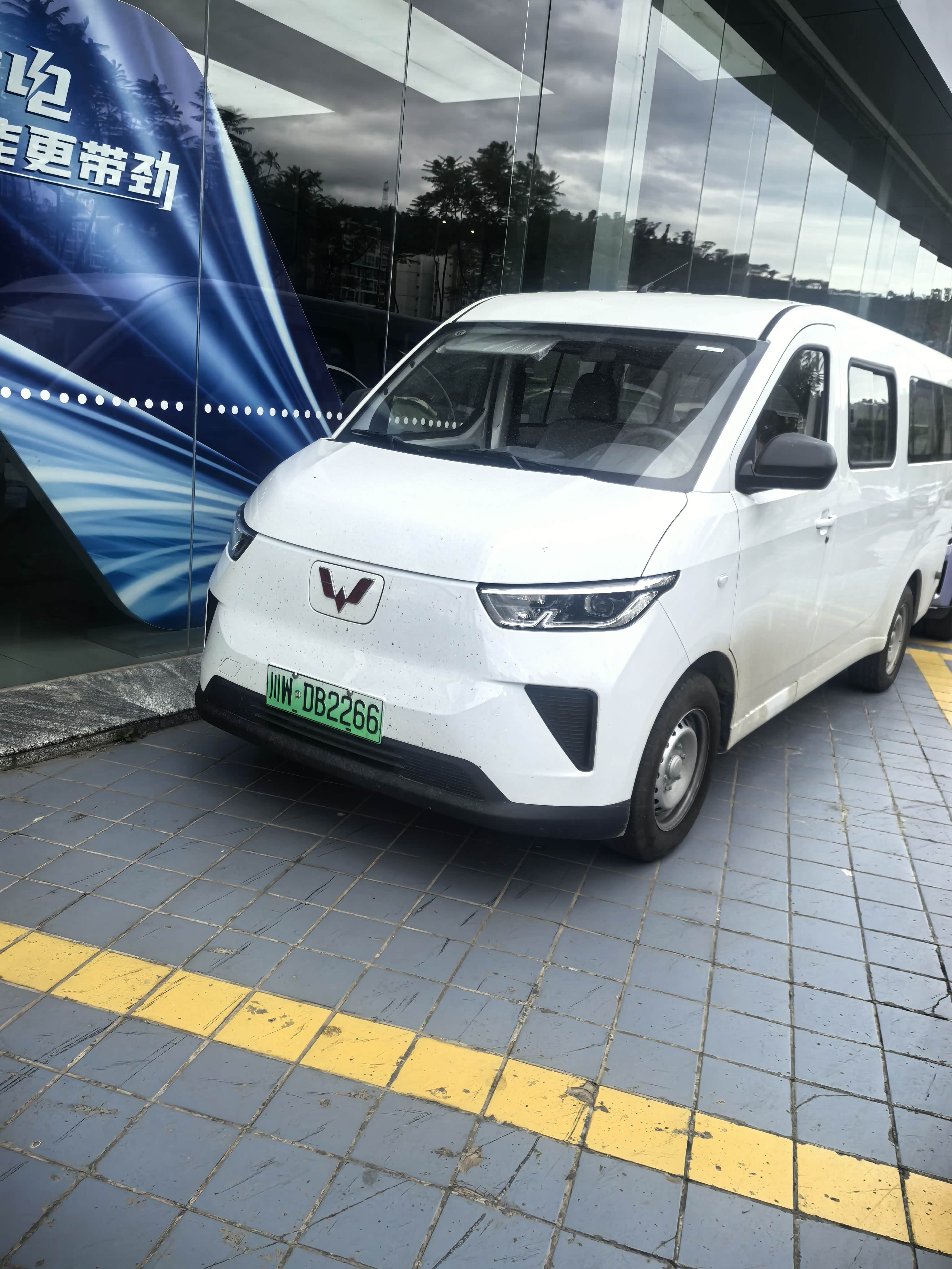 成都五菱扬光降价促销 购车暂无优惠