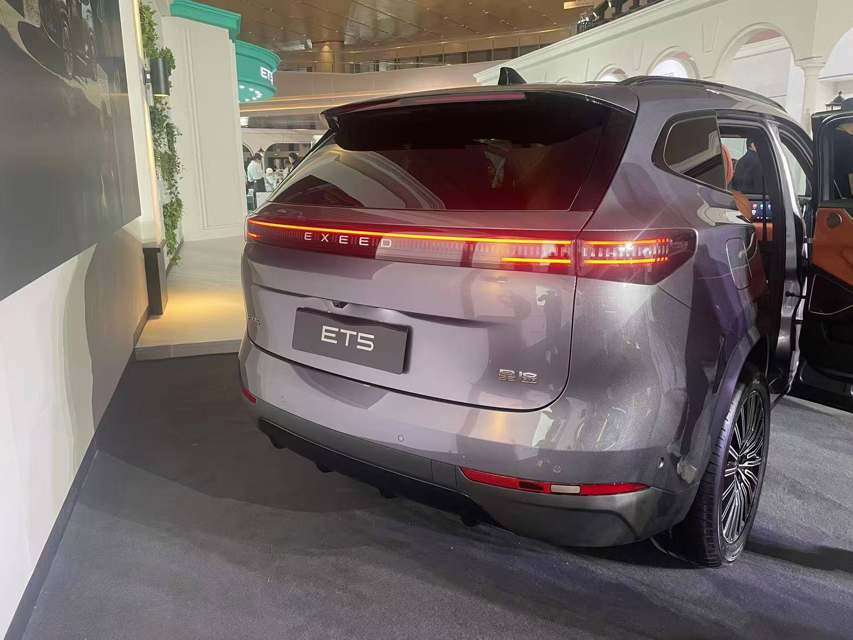 星途ET5上市 超级置换价13.49万起