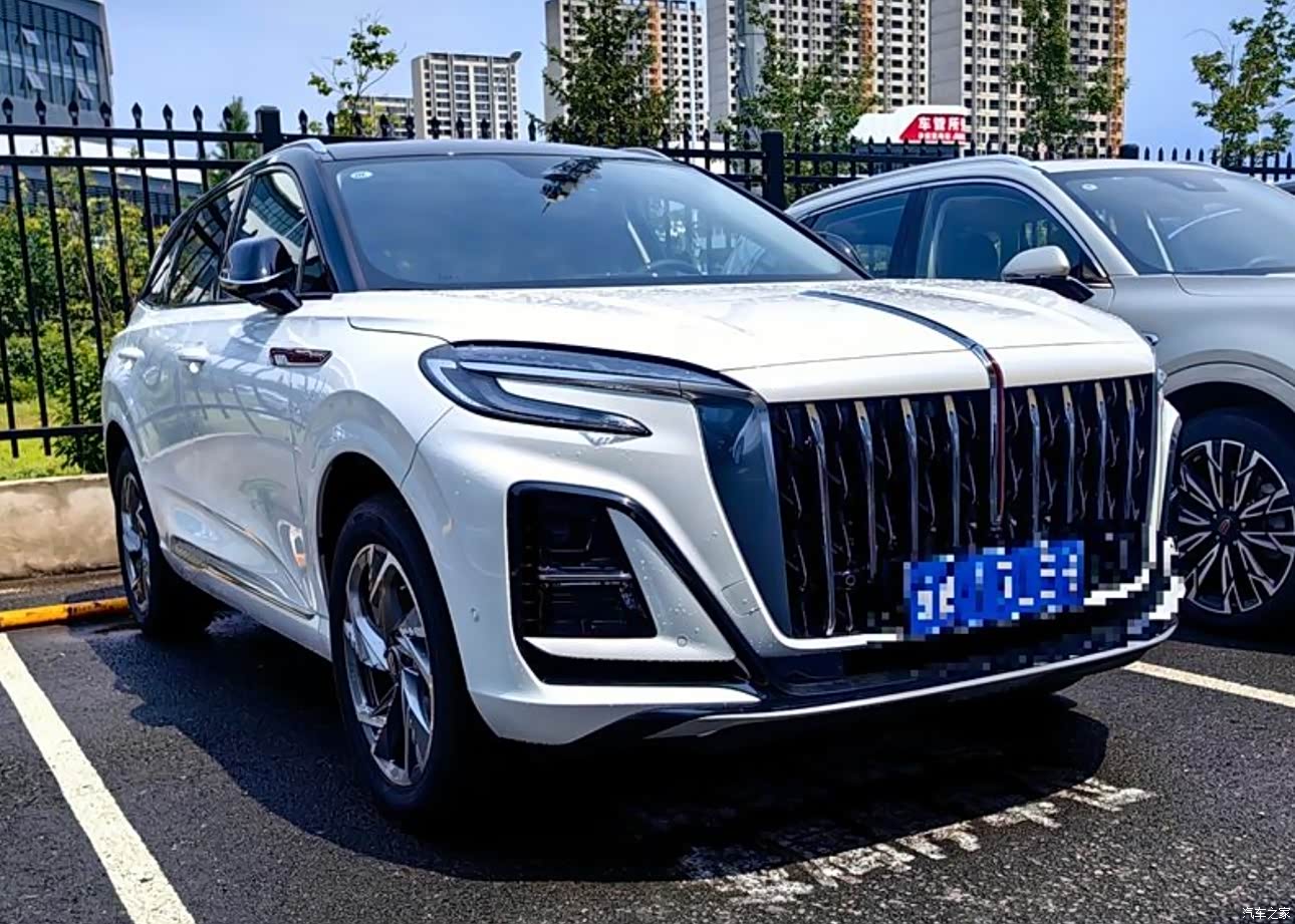 成都红旗HS3最高降4.50万 最低仅售10.08万